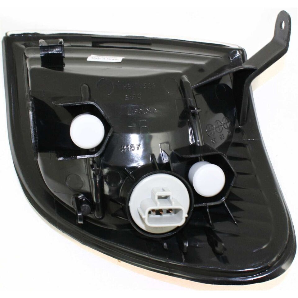 Headlight and Turn Signal Light Kit For 00-04 Toyota Tundra Left Right with Bulb