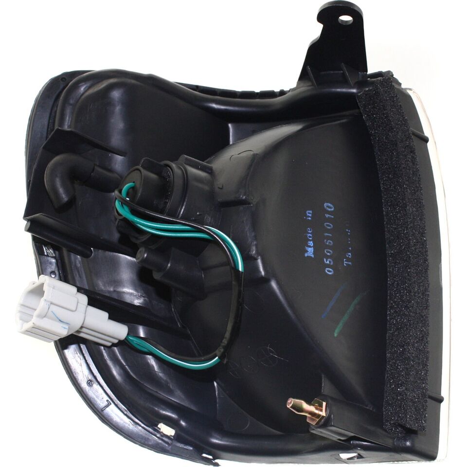 Headlight Corner Light Kit For 99-04 Nissan Pathfinder Left and Right With Bulb